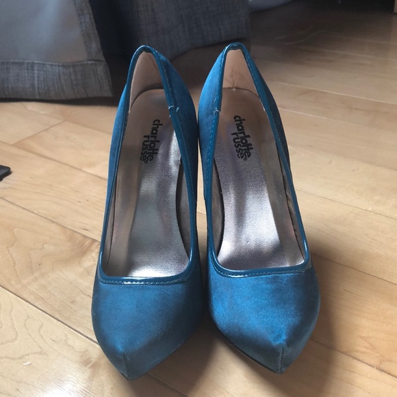 Green heels - Picture 1 of 4